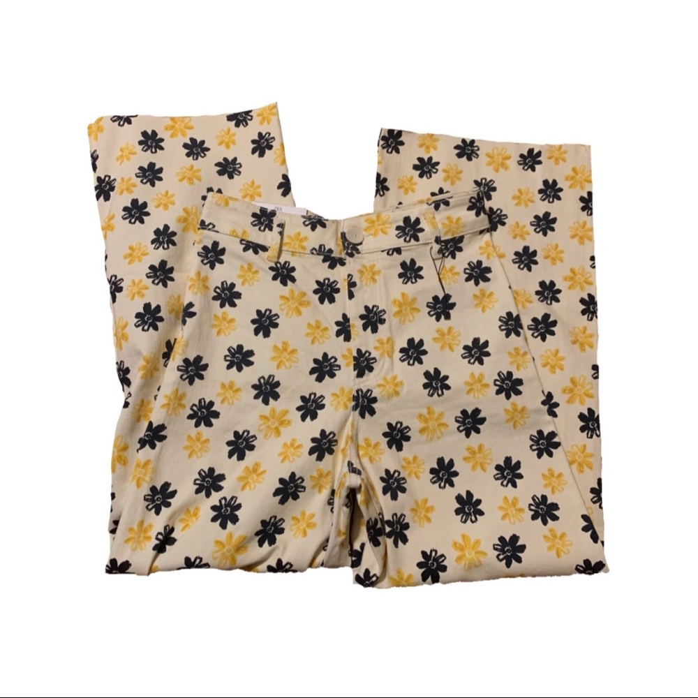 Zara Daisy Print Jeans! Never worn